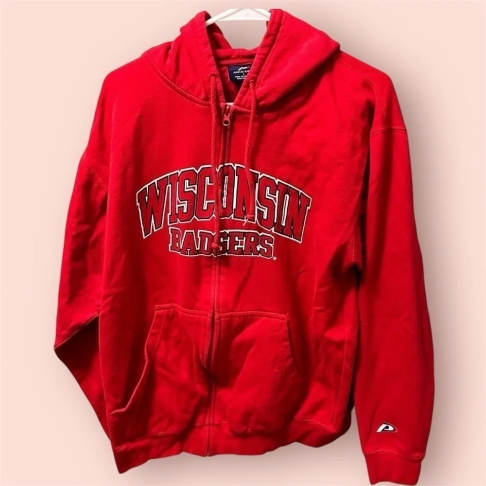 Pro Player size large Vintage Wisconsin Badgers Hoodie